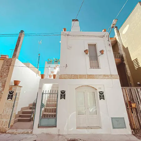 Cortellenica B&B 우겐토